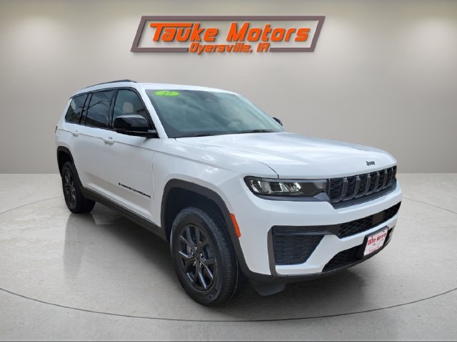 2027 Jeep Grand Cherokee L Laredo