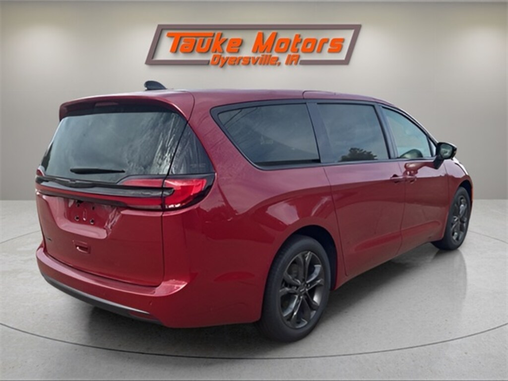 New 2026 Chrysler Pacifica Select Passenger Van