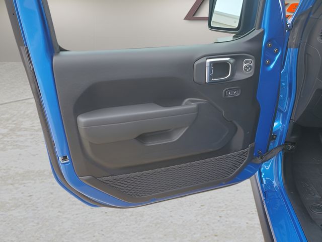 2026 Jeep Wrangler 4-Door Willys - Photo 11