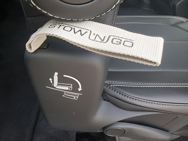 2026 Chrysler Pacifica Select - Photo 55