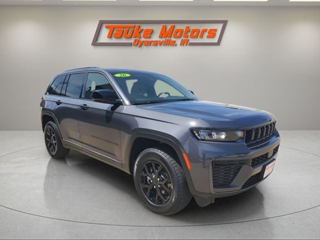 New 2026 Jeep Grand Cherokee Laredo Sport Utility