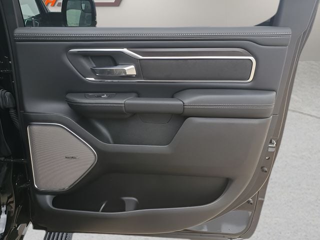 2026 RAM 1500 Laramie - Photo 35