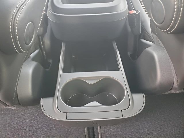 2026 Chrysler Pacifica Select - Photo 41