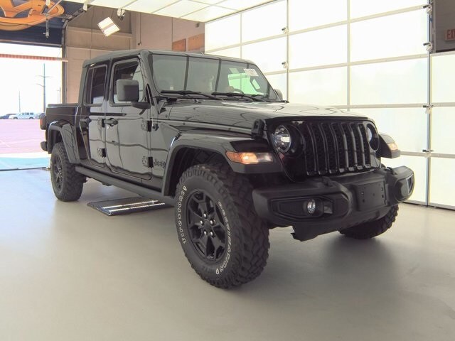 2021 Jeep Gladiator Willys photo 3