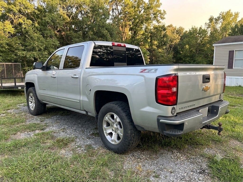 Used 2017 Chevrolet Silverado 1500 LT Truck