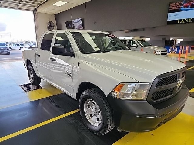 2022 Ram 1500 Classic Tradesman photo 2