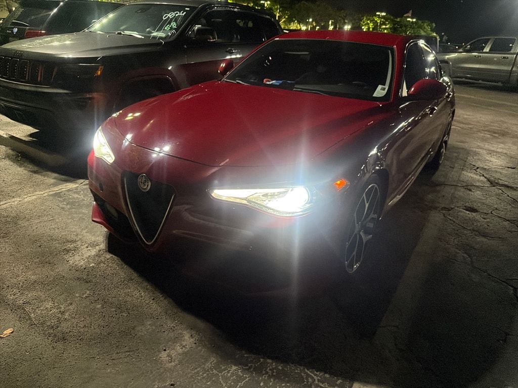 2019 Alfa Romeo Giulia 2.0 Sport Auto's photo