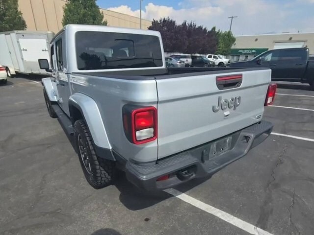 2023 Jeep Gladiator Overland photo 4