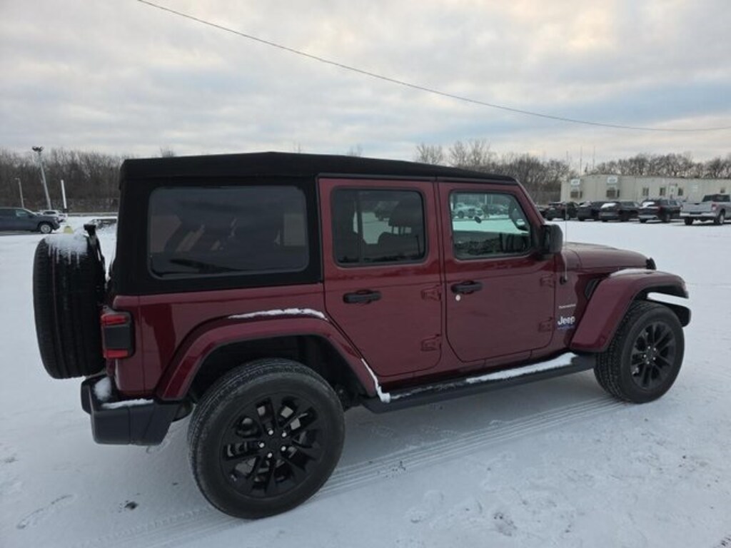Used 2021 Jeep Wrangler SUV