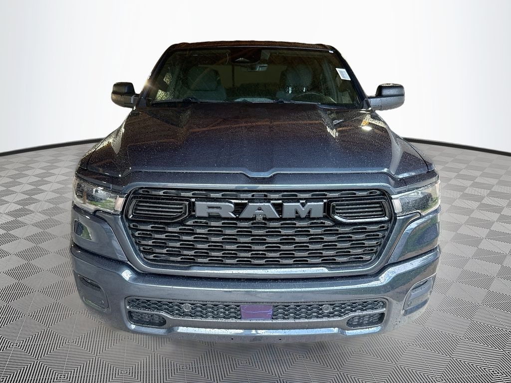 New 2026 Ram 1500 EXPRESS CREW CAB 4X2 5'7 BOX Pickup
