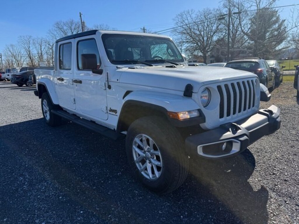 Used 2023 Jeep Gladiator Sport Truck