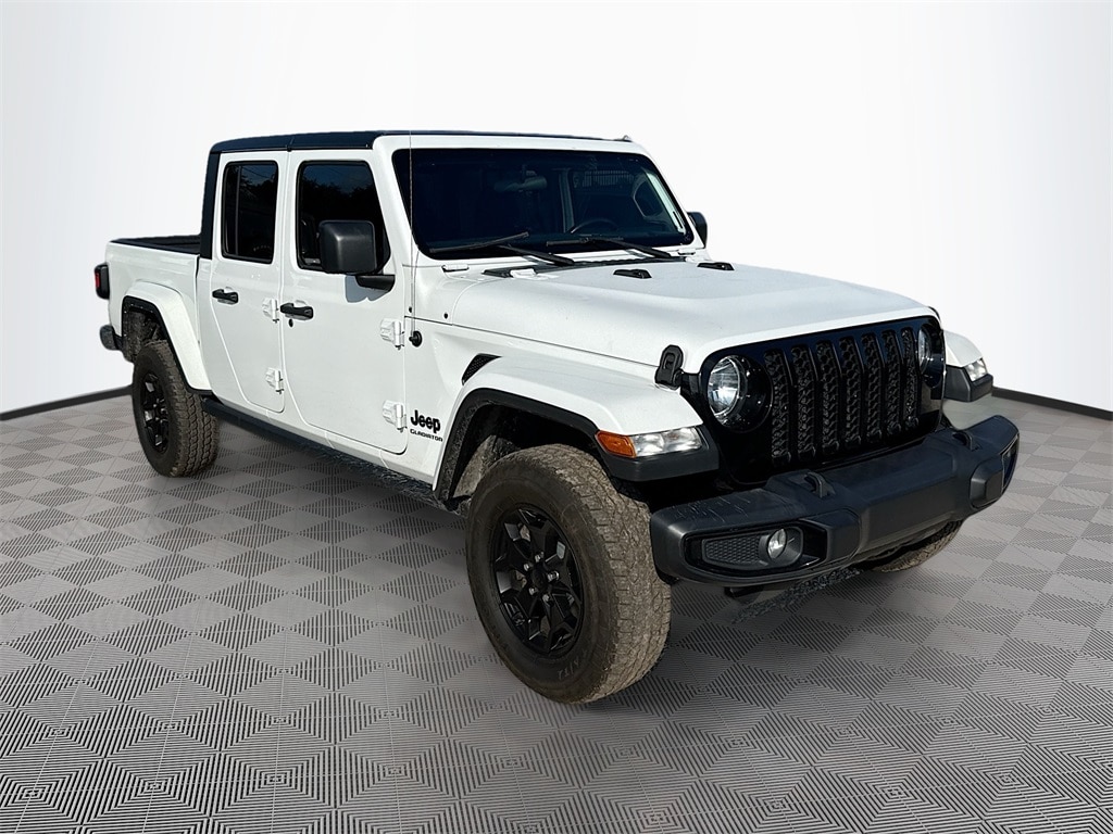 Used 2022 Jeep Gladiator Willys Truck