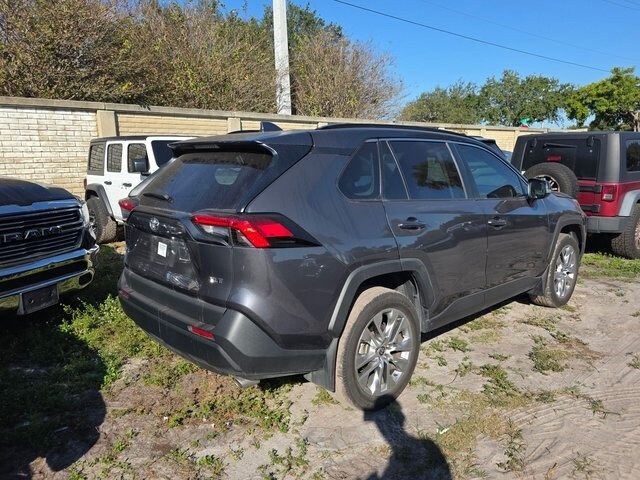 2024 Toyota RAV4 XLE Premium photo 2