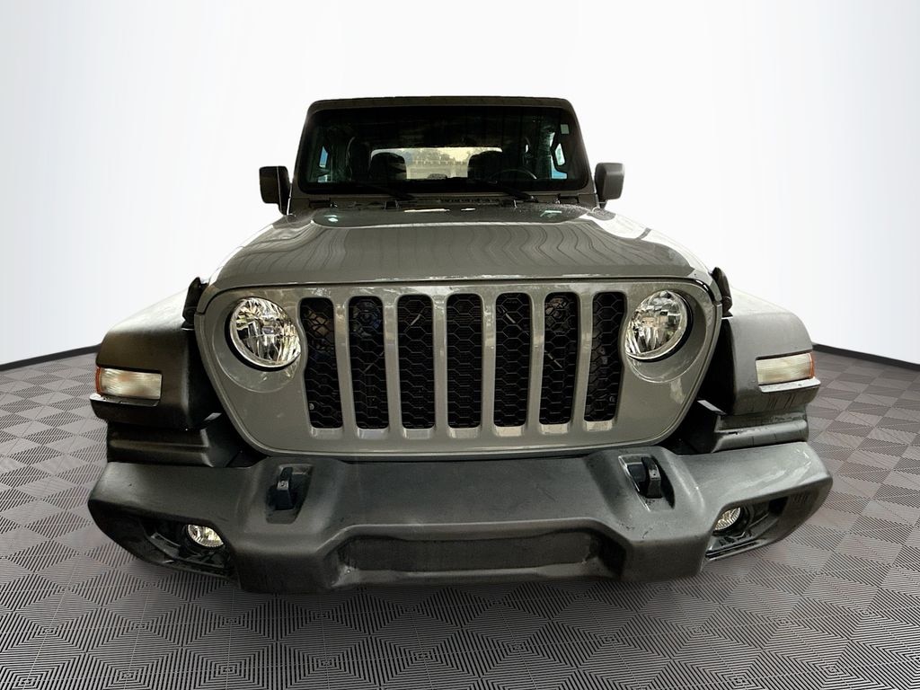 Used 2021 Jeep Gladiator Sport Truck
