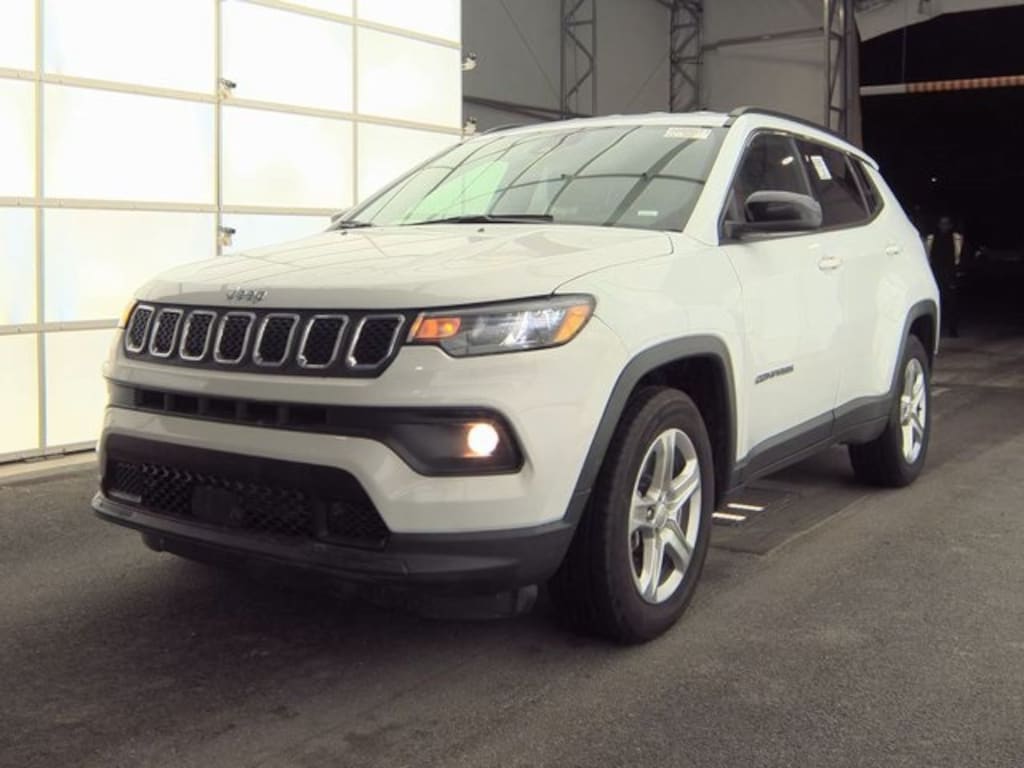 Used 2024 Jeep Compass Latitude SUV