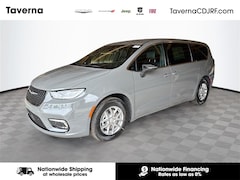 2025 Chrysler Pacifica SELECT Passenger Van