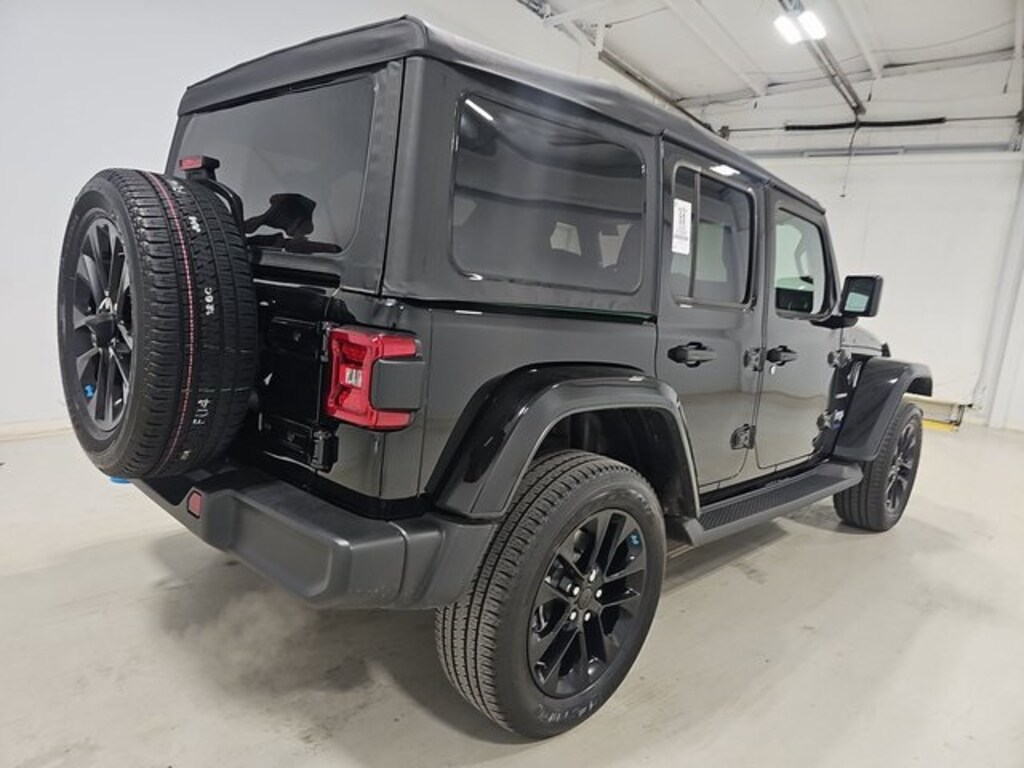 Used 2022 Jeep Wrangler Unlimited Sahara 4xe SUV