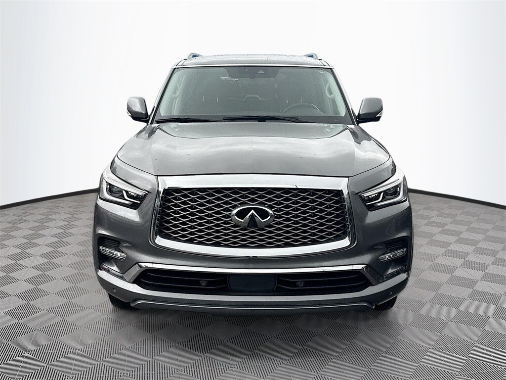 2020 Infiniti QX80 Luxe photo 2