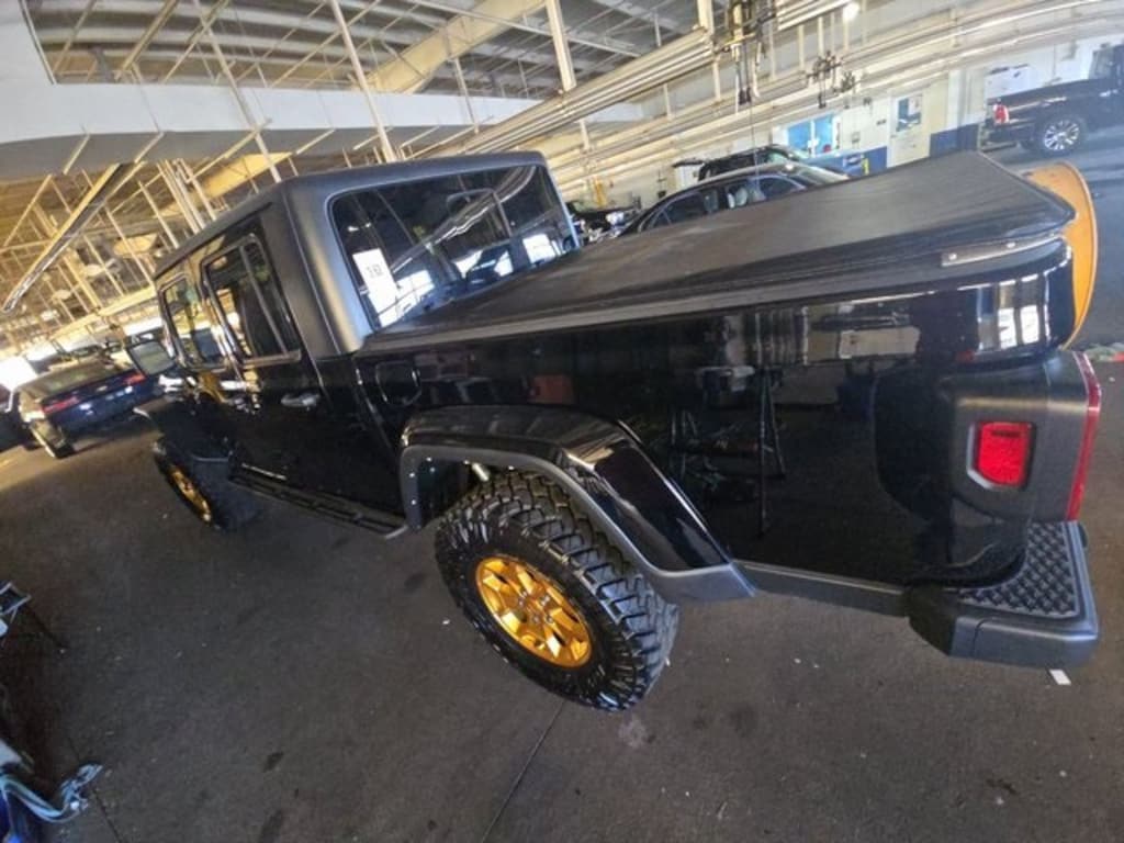 Used 2021 Jeep Gladiator Willys Truck