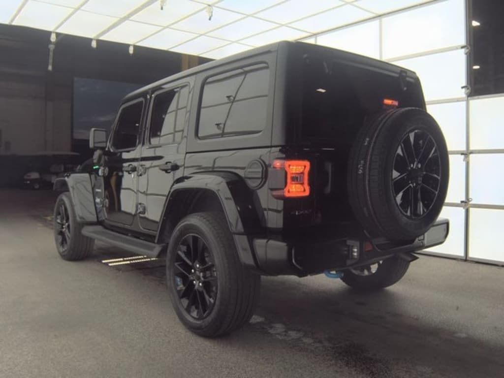 Used 2022 Jeep Wrangler Unlimited Sahara 4xe SUV