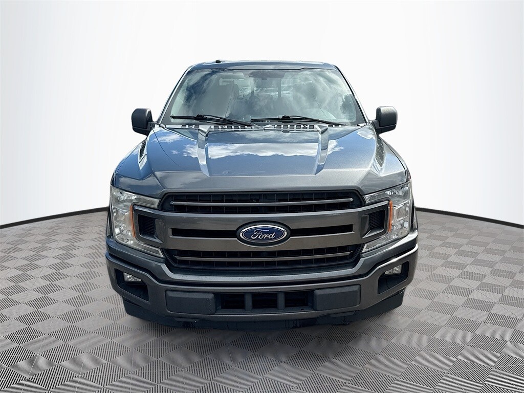 2018 Ford F-150 XLT photo 2