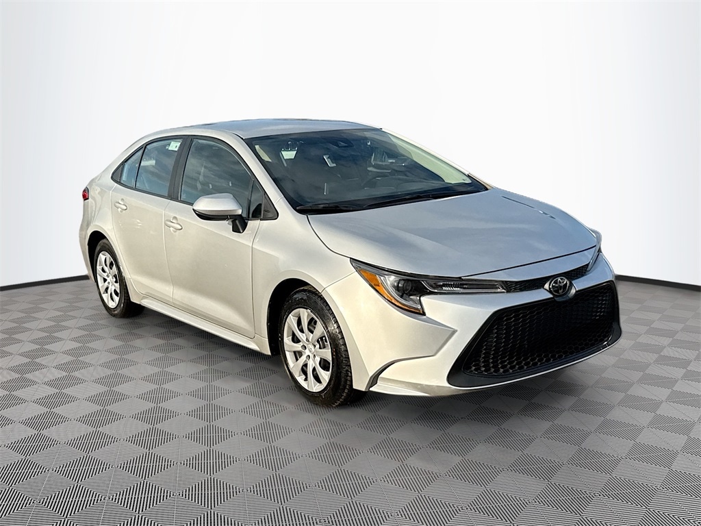 Used 2021 Toyota Corolla LE Sedan