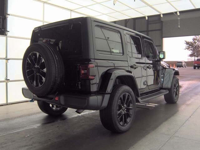 2022 Jeep Wrangler Unlimited Sahara 4xe photo 2