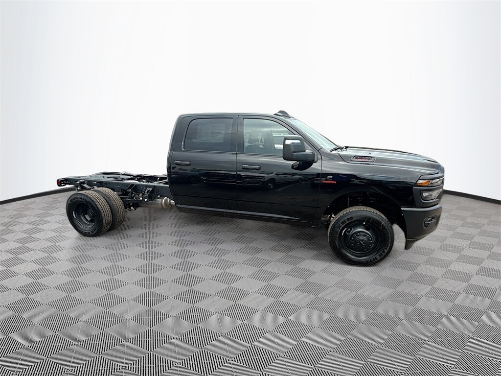 2026 Ram 3500 Tradesman photo 4