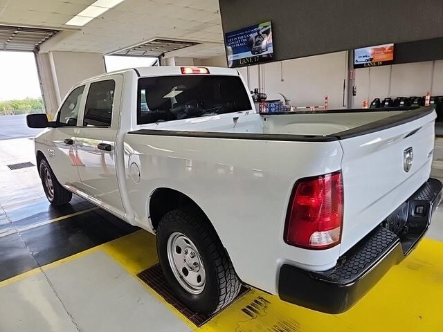 2022 Ram 1500 Classic Tradesman photo 3