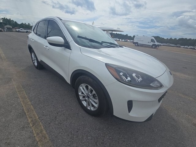 2020 Ford Escape SE photo 3