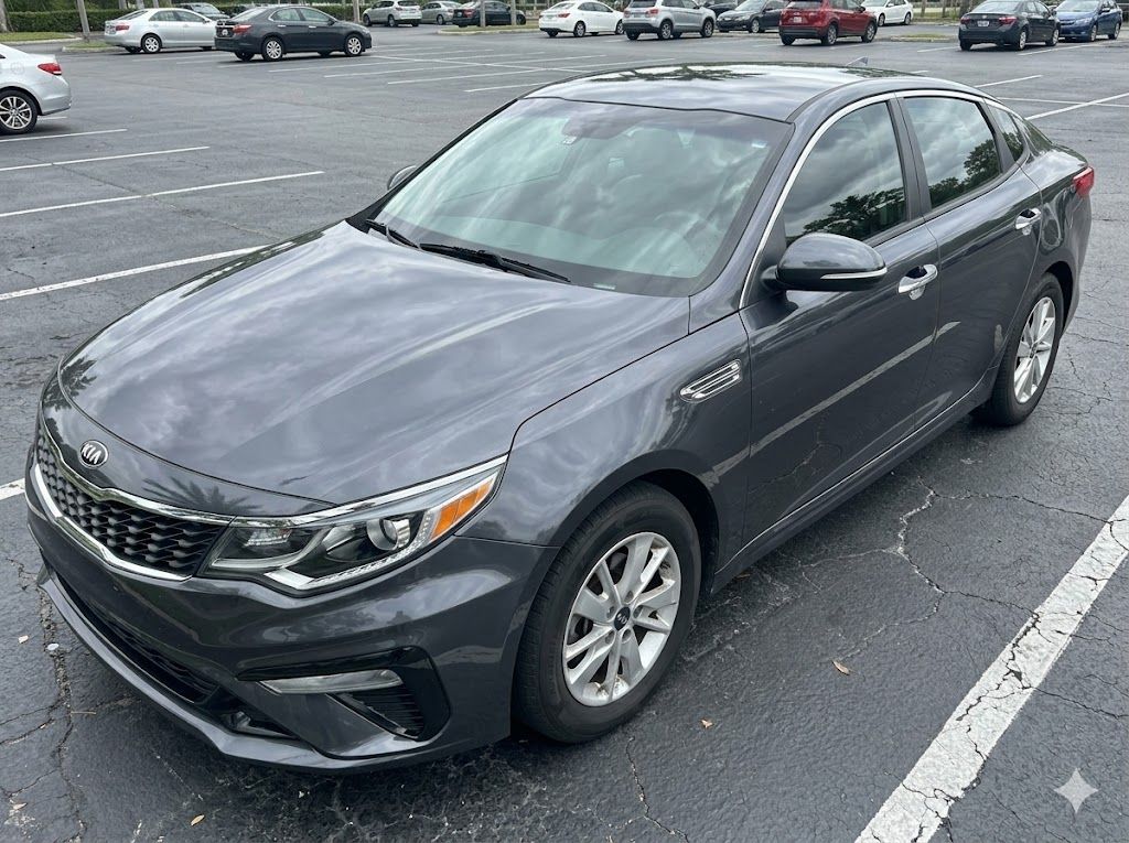 2019 Kia Optima LX AT's photo
