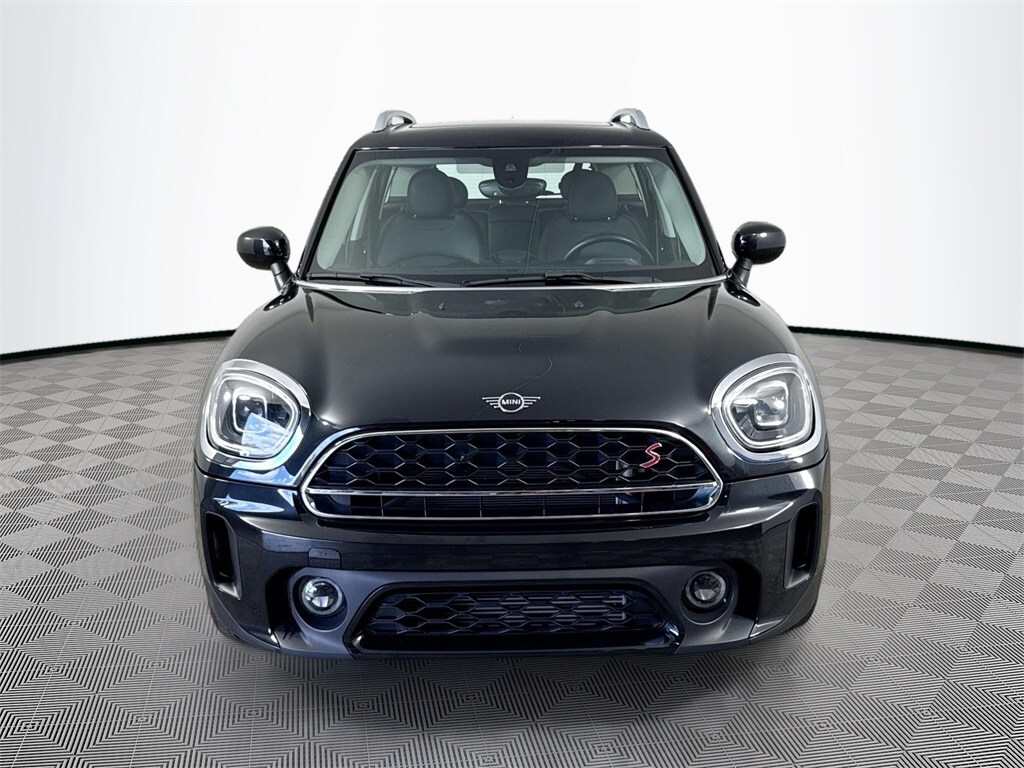 2024 Mini Cooper S ALL4 photo 2