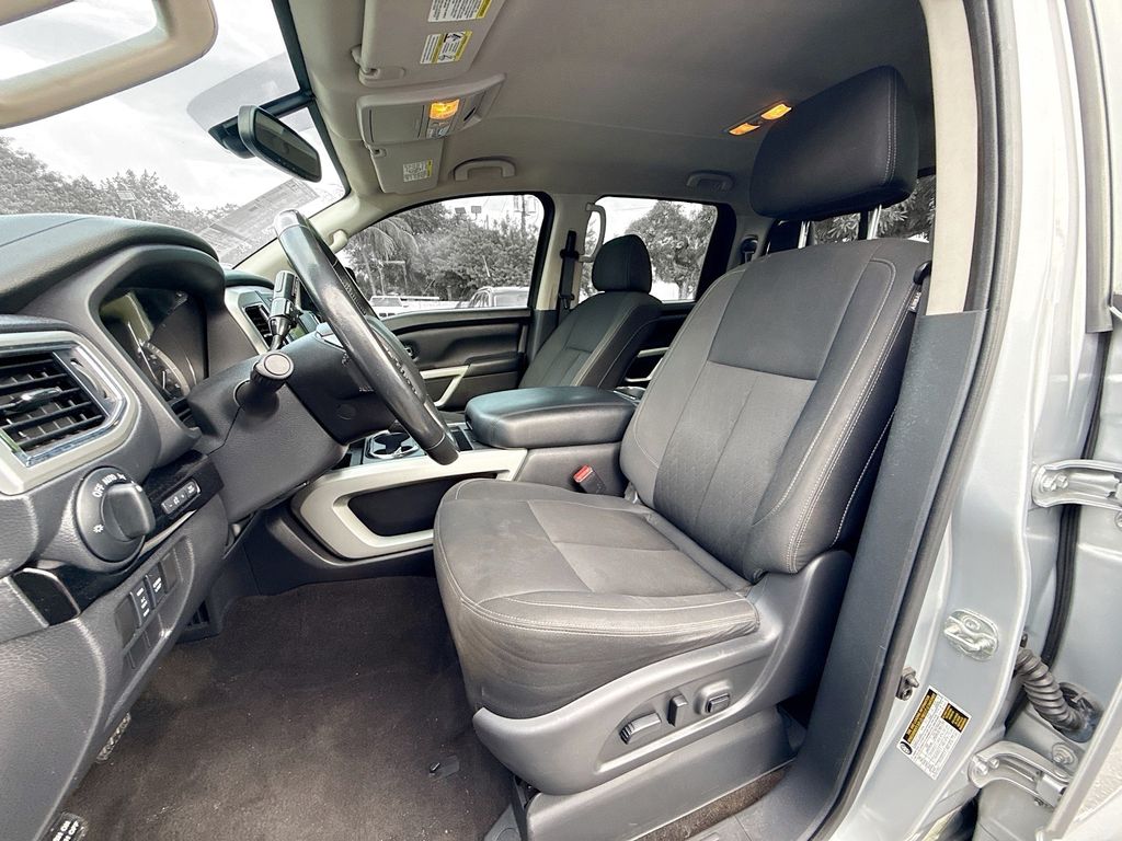 2019 Nissan Titan XD SV - Photo 22