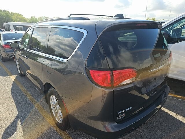 2021 Chrysler Voyager LXi photo 4