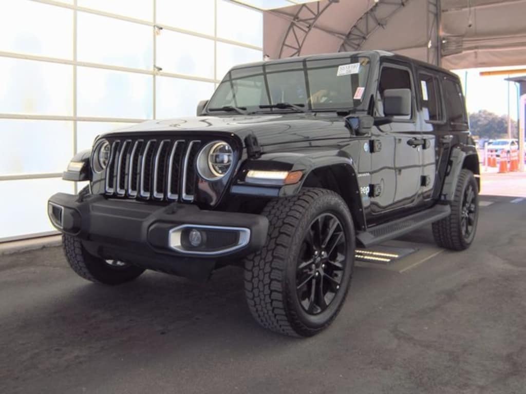 Used 2021 Jeep Wrangler SUV