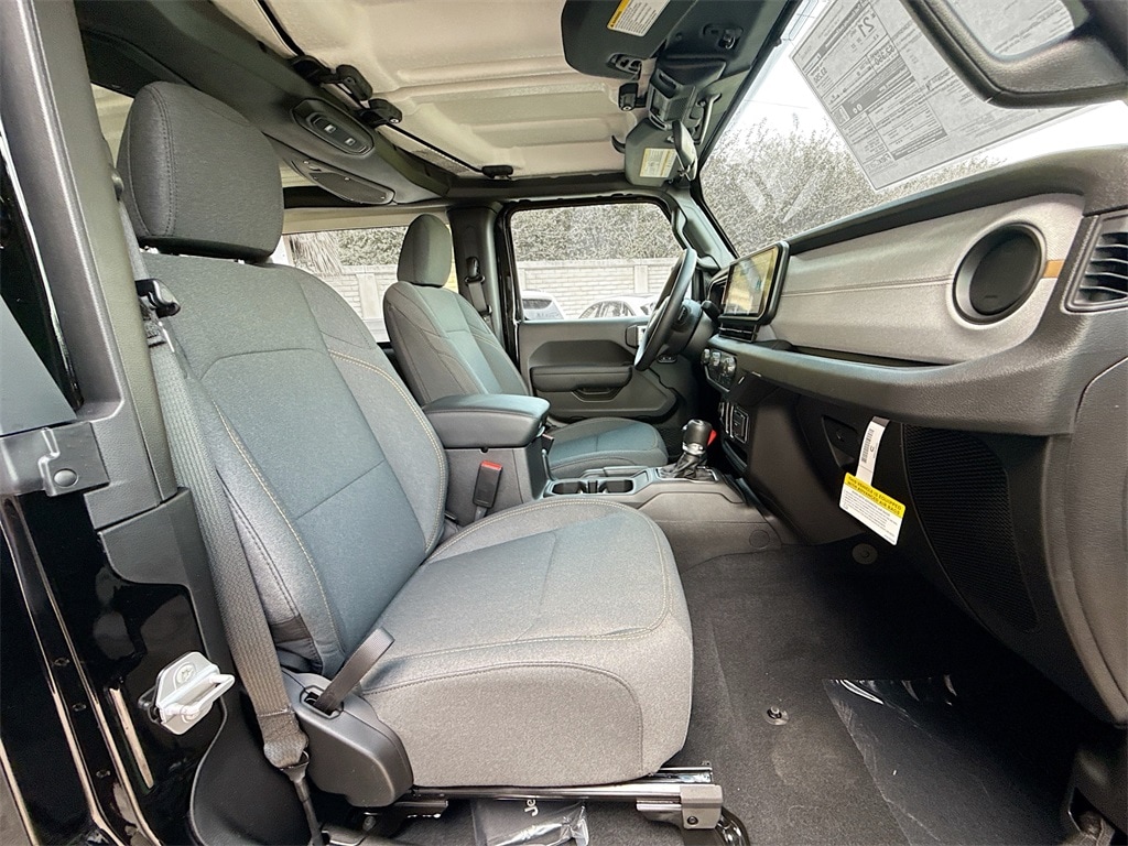 2026 Jeep Wrangler 2-Door Sport - Photo 29