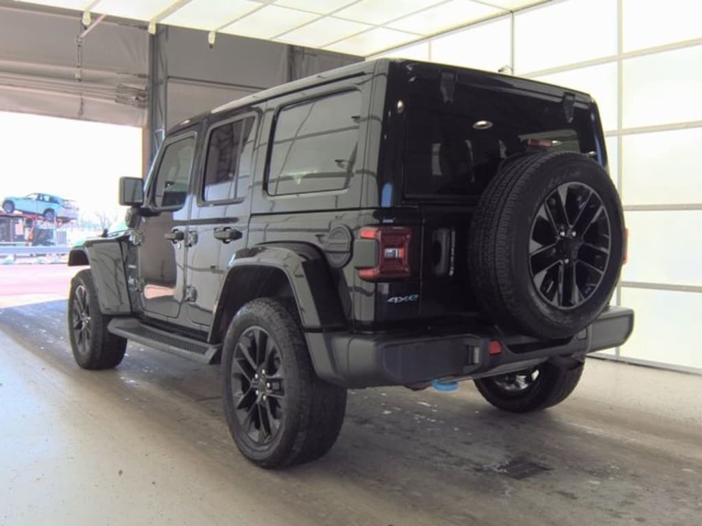 Used 2022 Jeep Wrangler Unlimited Sahara 4xe SUV