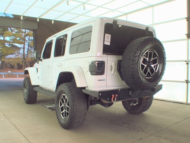 2022 Jeep Wrangler Unlimited Sahara High Altitude 4xe photo 4