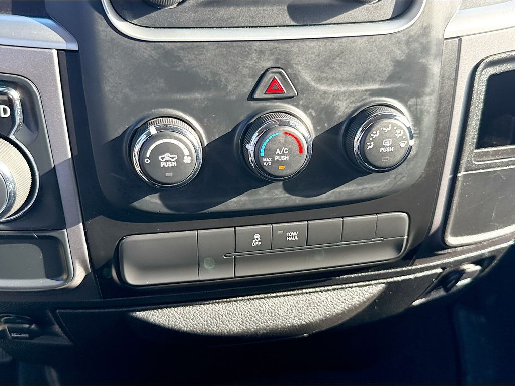 2022 RAM Ram 1500 Classic SLT - Photo 16