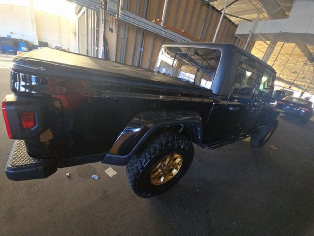 Used 2021 Jeep Gladiator Willys Truck