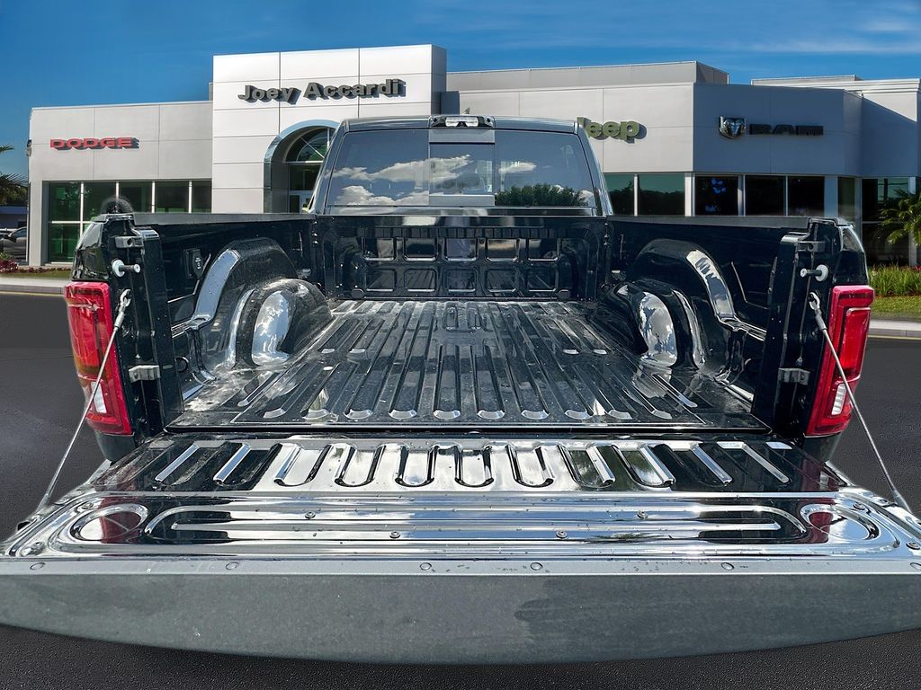 2025 RAM 2500 Tradesman - Photo 26
