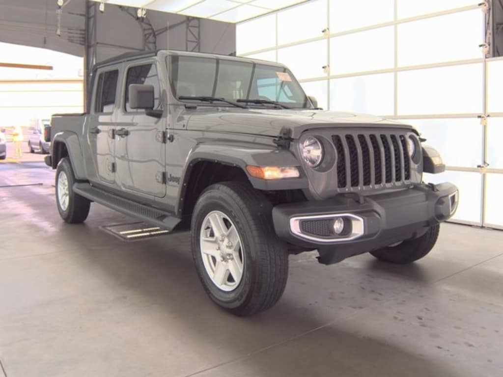 Used 2022 Jeep Gladiator Sport Truck