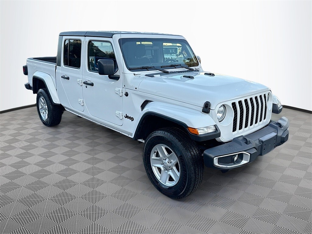 2023 Jeep Gladiator Sport S photo 3