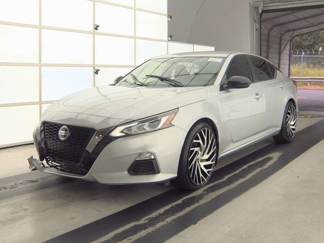 2020 Nissan Altima SR