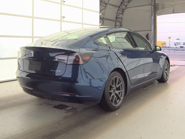 2021 Tesla Model 3 Long Range photo 2