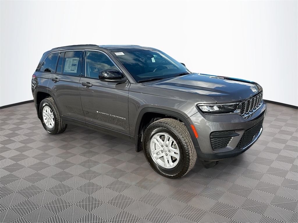 New 2025 Jeep Grand Cherokee LAREDO 4X2 Sport Utility