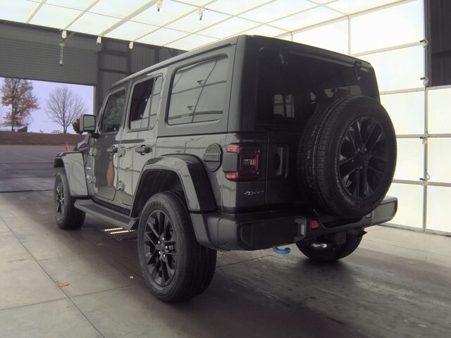 2022 Jeep Wrangler Unlimited Sahara 4xe photo 4