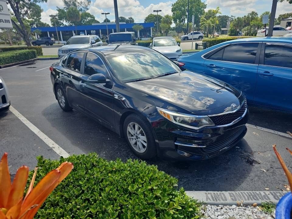 2018 Kia Optima LX AT's photo