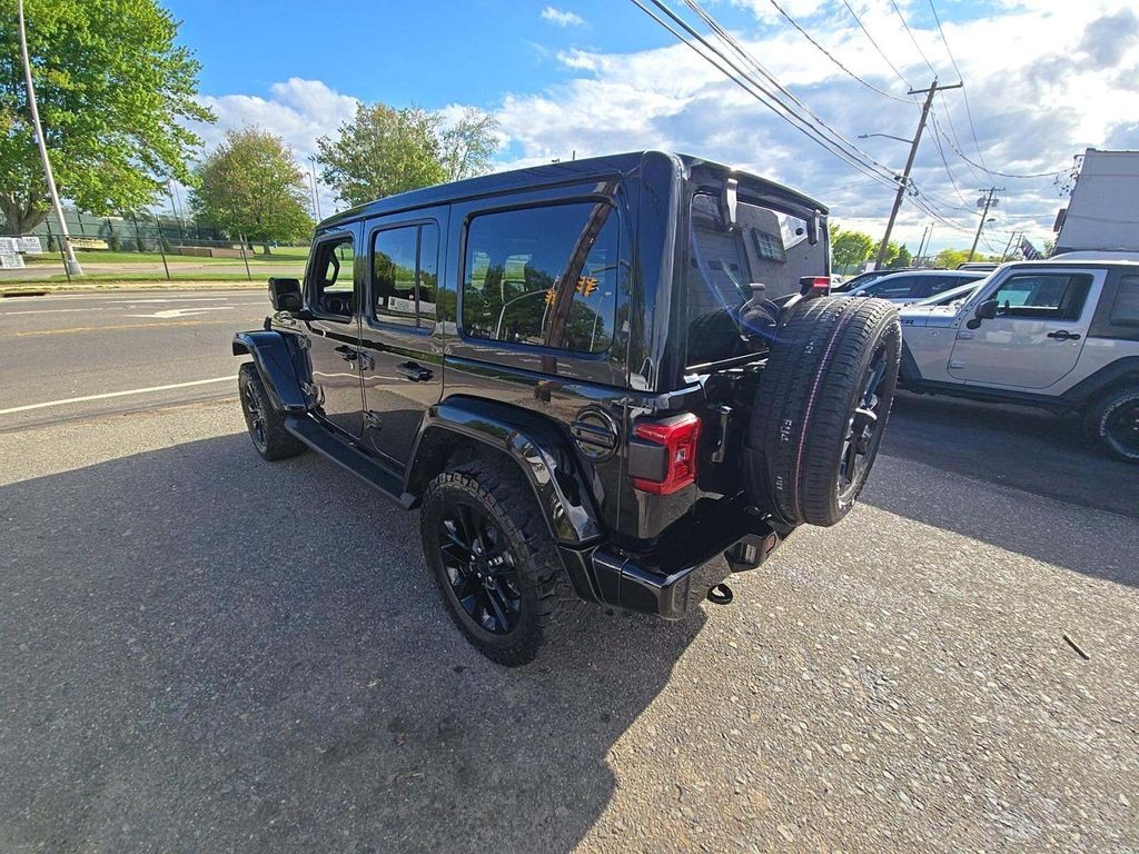 Used 2022 Jeep Wrangler Unlimited Sahara High Altitude SUV