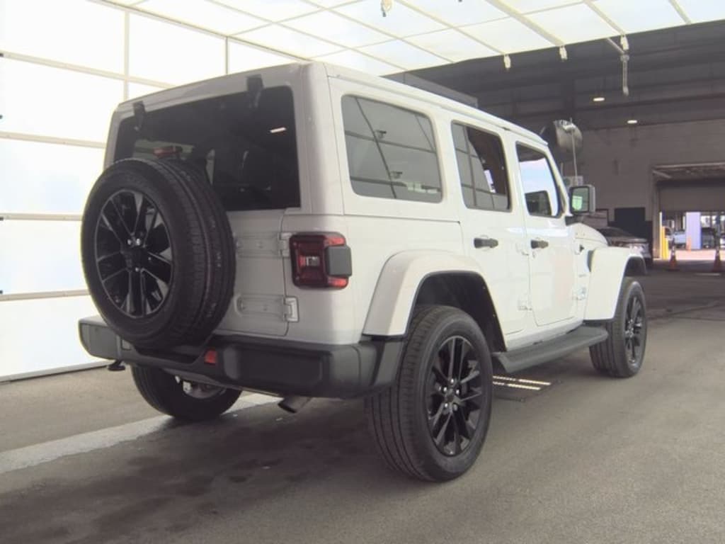 Used 2021 Jeep Wrangler SUV